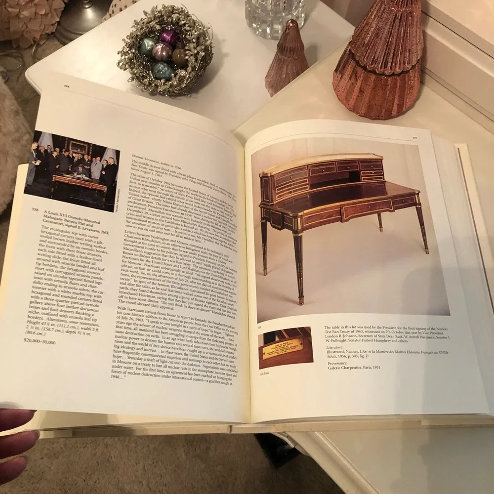📖1996 Authentic Sotheby’s “The Estate of Jacqueline Kennedy Onassis” April 1996